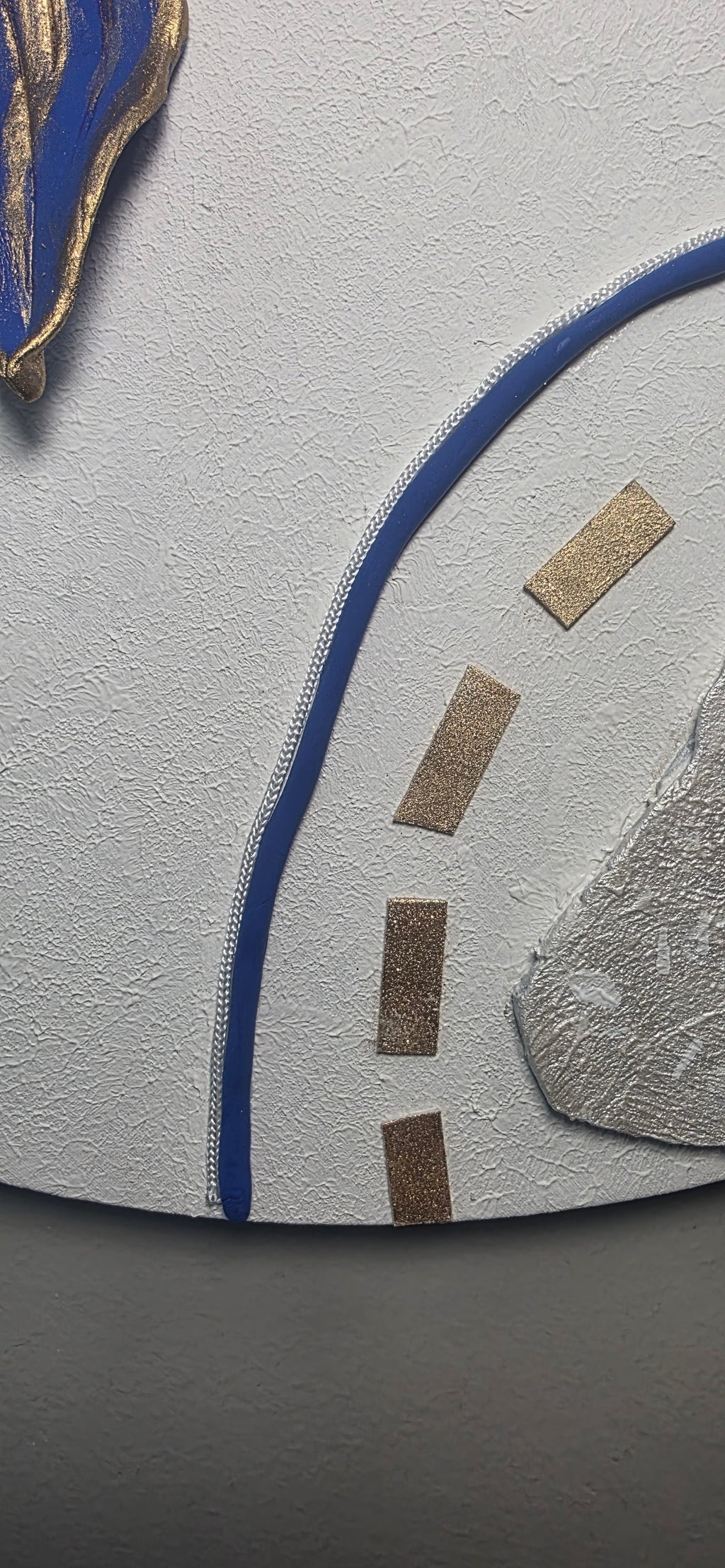 Royal Blue Blossom - Original round 3D painting, (Diameter 60 cm/24 in