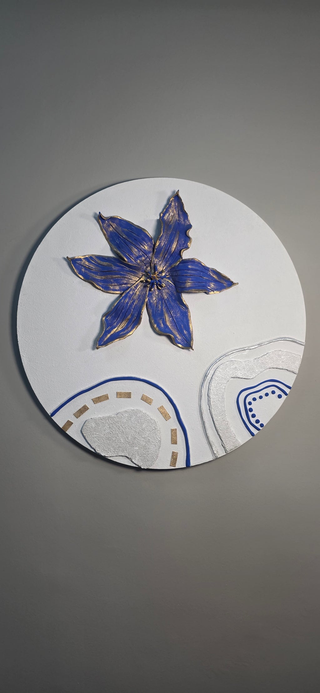 Royal Blue Blossom - Original round 3D painting, (Diameter 60 cm/24 in