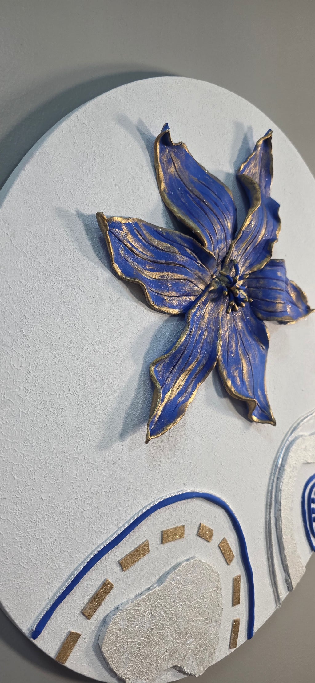 Royal Blue Blossom - Original round 3D painting, (Diameter 60 cm/24 in